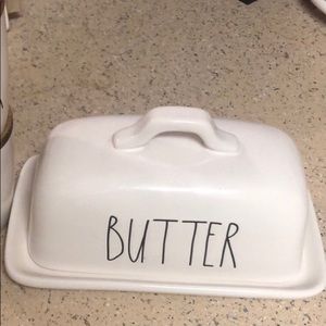 Rae Dunn butter dish